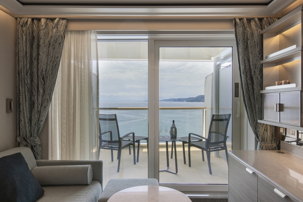 Silversea Silver Nova - Veranda Suite 4, ©Silversea Cruises Ltd.jpg